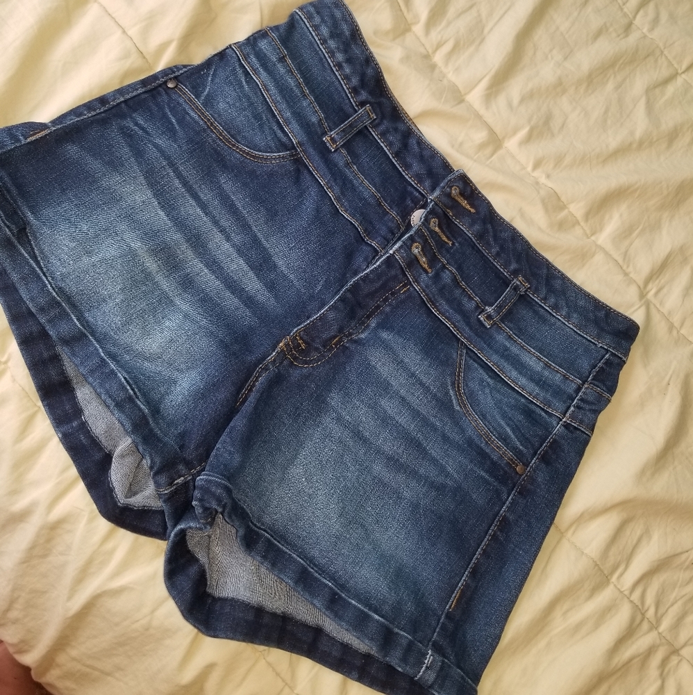 High wasited jean shorts